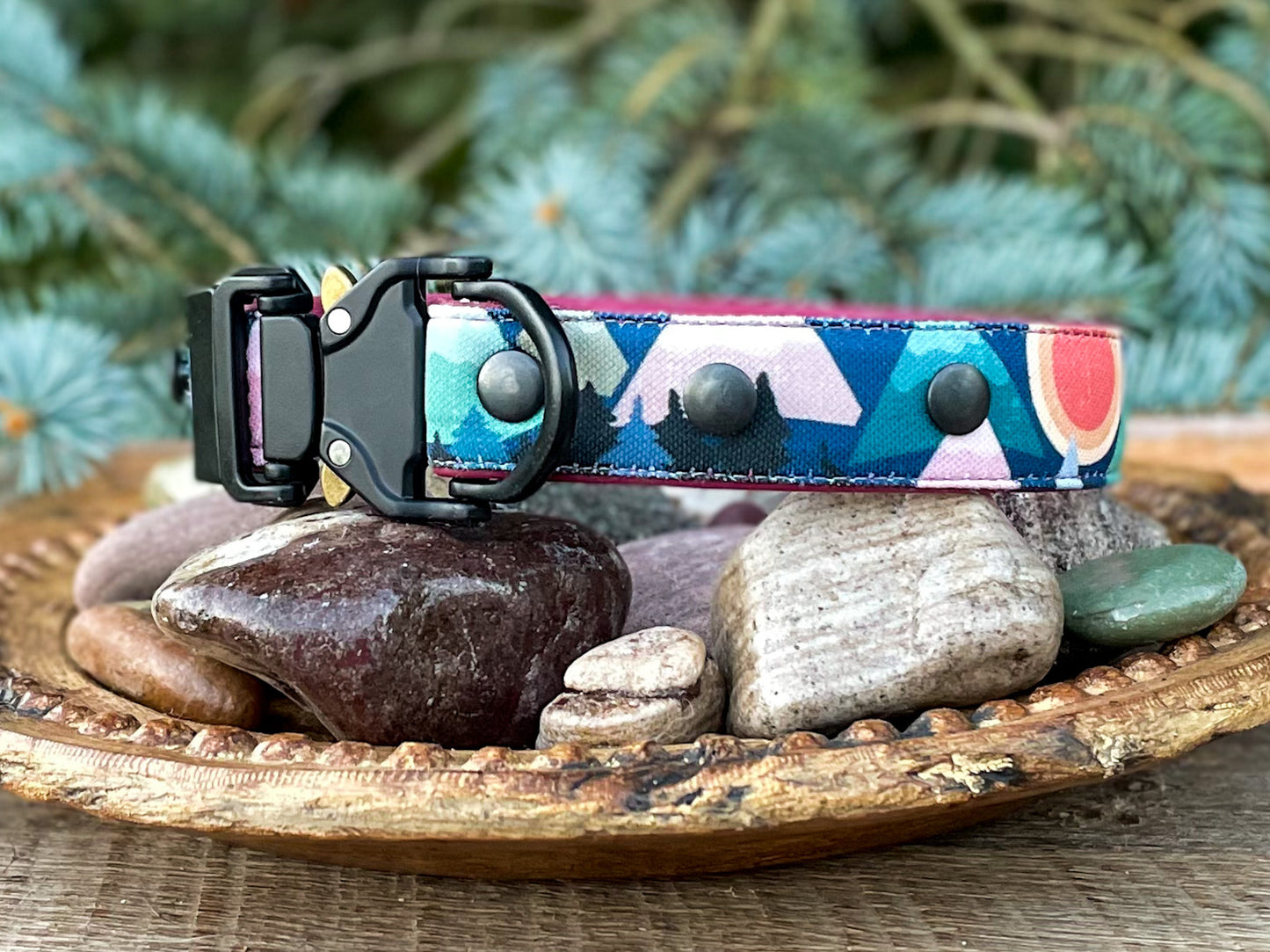 Mountain Glory Dog Collar